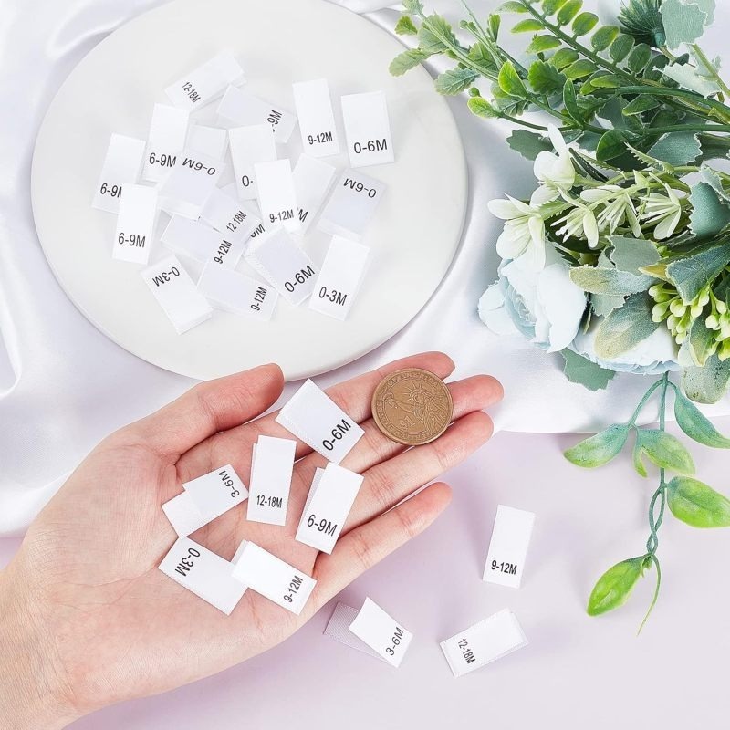600 Stück Kleidung Monat Etike – Baby Clothing Labels Bewertung und Preis